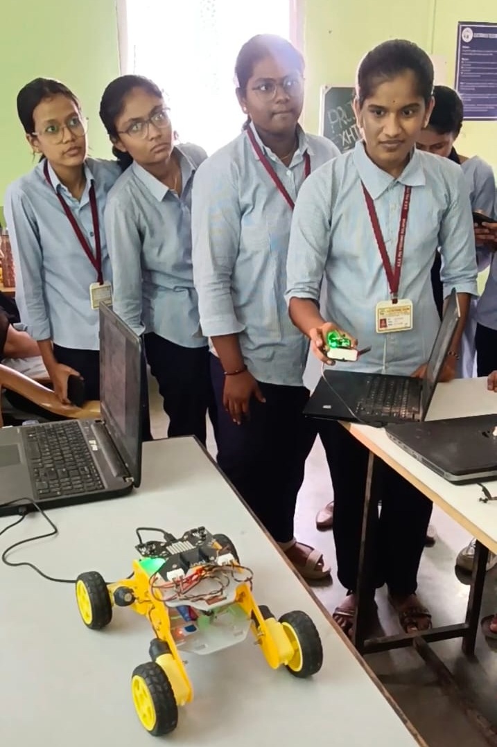 ESP32 LiteWing Drone Workshop photograph 5
